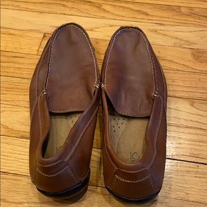 Men’s dress shoes